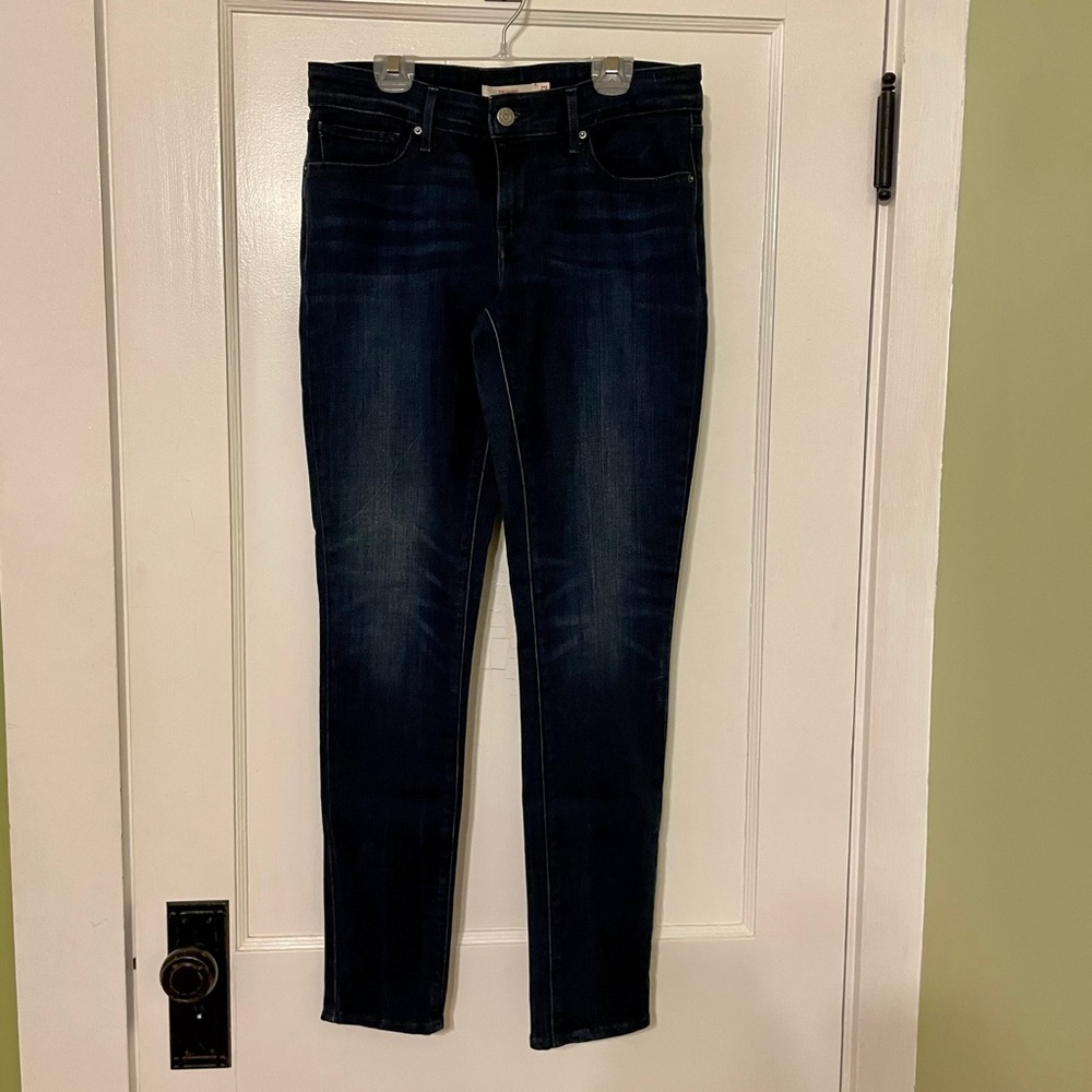 Levi’s 711 skinny jeans